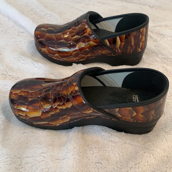 Dansko snakeskin patent size 41 - Picture 4 of 6